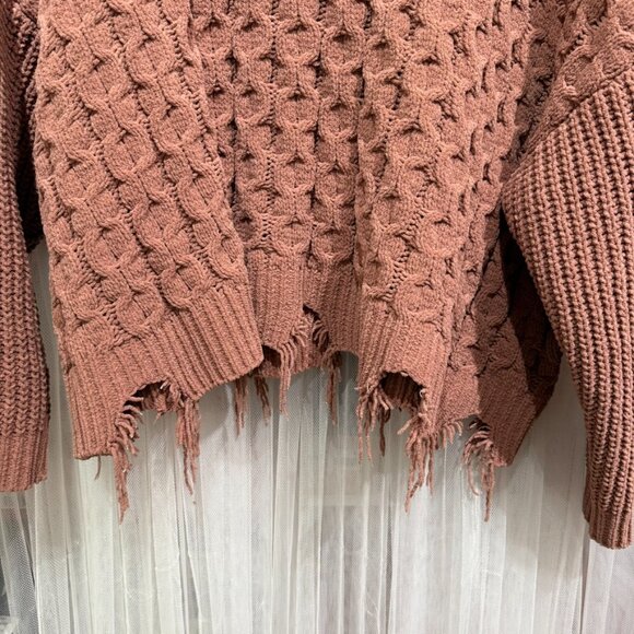 BKE Women’s Large Hooded Chenille Sweater Distressed Hem Textured Knit Cozy - Picture 3 of 11